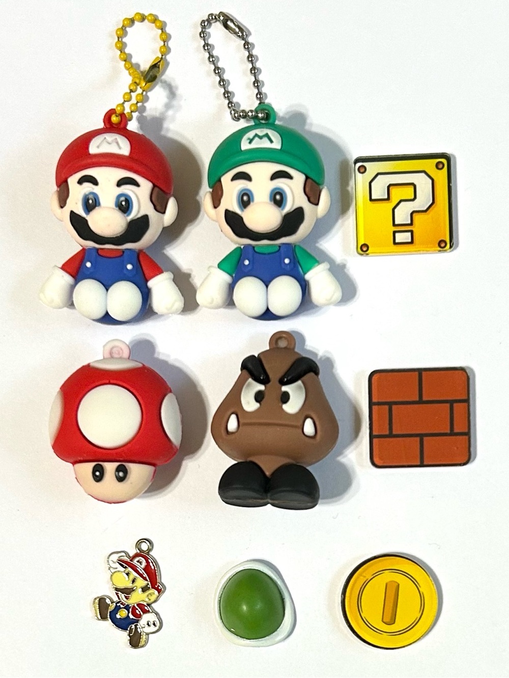 4/$20 Super Mario & Luigi, Keychains, Goomba, Mushroom, 3 Magnets, Mario Pendant
